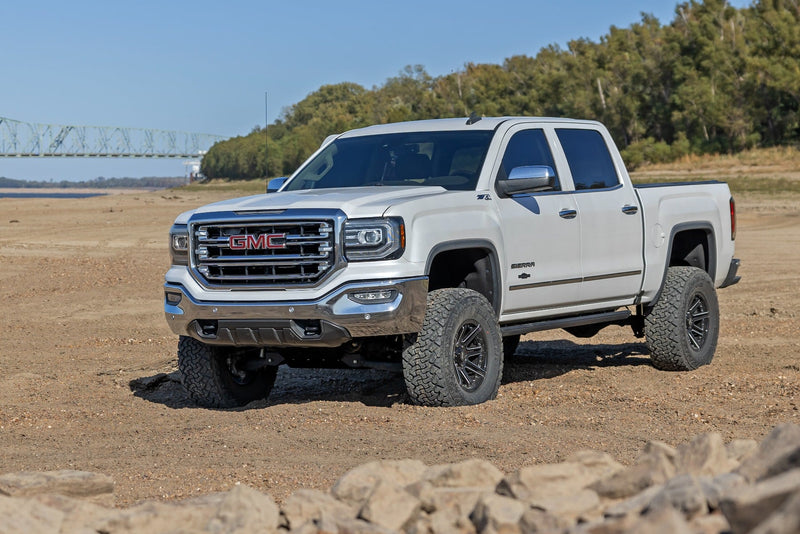 ラフカントリー 7インチ スタンプドスチール LCA リフトキット 鍛造UCA・ブラケット付 | シボレー/GMC 1500 (2016-2019)