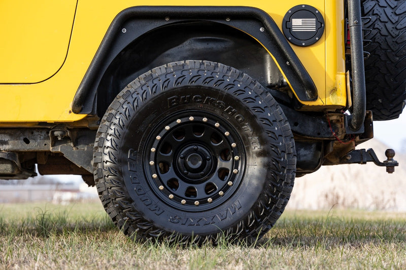 ラフカントリー スチール シミュレーテッドビードロックホイール ブラック 15x10 5x4.5 オフセット -39