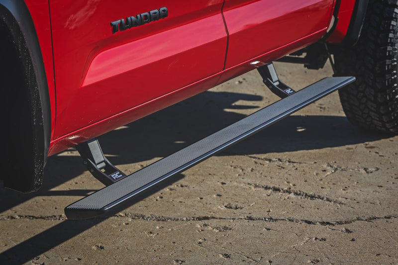 ラフカントリー HT-Series パワーランニングボード CrewMax トヨタ Tundra 2WD/4WD (2022-2026)