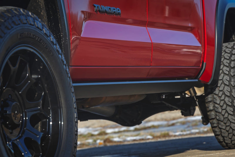 ラフカントリー HT-Series パワーランニングボード CrewMax トヨタ Tundra 2WD/4WD (2022-2026)