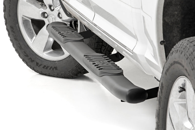 ラフカントリー オーバルナーフステップバー クルーキャブ用 ブラック ラム 1500/2500/3500 2WD/4WD