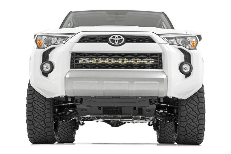 ラフカントリー トヨタ 4Runner 30インチ グリル内蔵 LED ライトバー (2014-2020)
