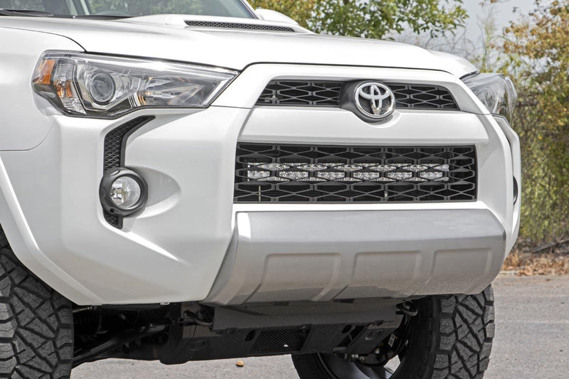 ラフカントリー トヨタ 4Runner 30インチ グリル内蔵 LED ライトバー (2014-2020)