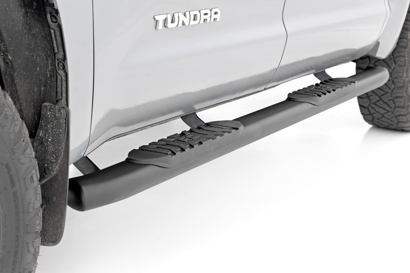 ラフカントリー オーバル ナーフステップバー クルーキャブ用 ブラック トヨタ Tundra 2WD/4WD (2007-2021)