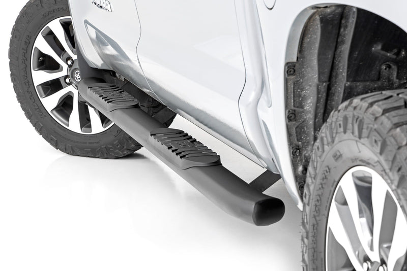 ラフカントリー オーバル ナーフステップバー クルーキャブ用 ブラック トヨタ Tundra 2WD/4WD (2007-2021)