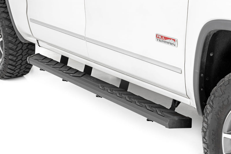 ラフカントリー BA2 ランニングボード サイドステップ シボレー/GMC シルバラード/シエラ 2007-2019