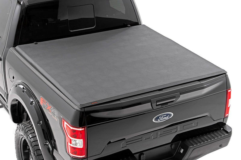 ラフカントリー ソフトトライフォールドトノーカバー | フォード F-150 / F-150 Lightning (2021-2026)