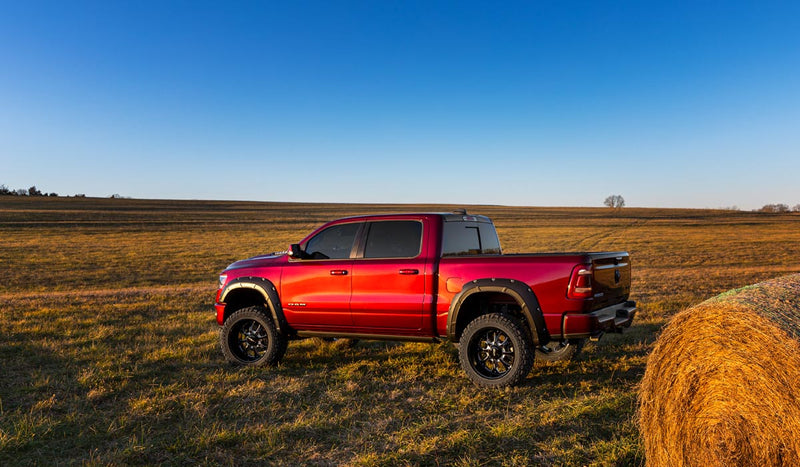 ラフカントリー Defender フェンダーフレア ラム 1500 2WD/4WD 2019-2024