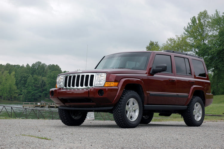 ラフカントリー 2インチ リフトキット | ジープ Grand Cherokee / Commander 2WD/4WD (2005-2010)