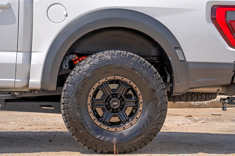 ラフカントリー フォード F-150 Raptor 4WD リアホイールハウスライナー (2021-2026)