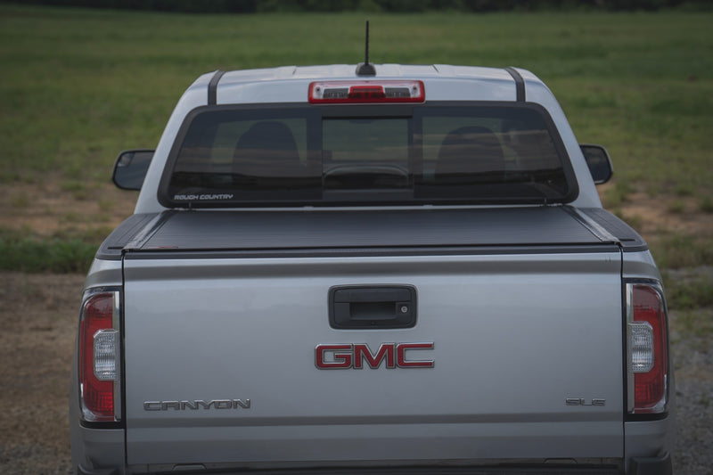 ラフカントリー ハードロールアップ トノーカバー 5フィートベッド シボレー Colorado / GMC Canyon 2015-2022