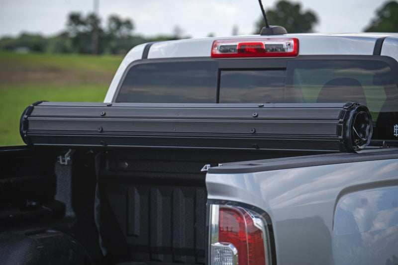 ラフカントリー ハードロールアップ トノーカバー 5フィートベッド シボレー Colorado / GMC Canyon 2015-2022