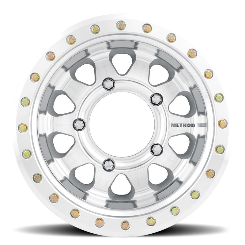 Method Race Wheels 101 Buggy Beadlock 17x8 マシンド/ロー (5x205 / オフセット -51mm)