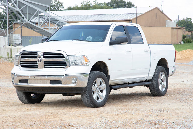 ラフカントリー オーバルナーフステップバー クルーキャブ用 ブラック ラム 1500/2500/3500 2WD/4WD
