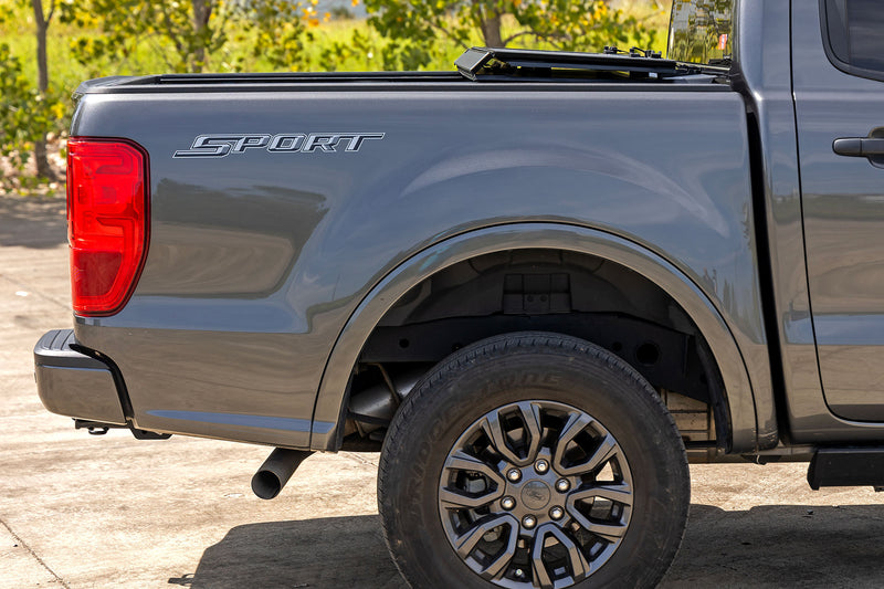 ラフカントリー フォード Ranger ハードトライフォールド フリップアップ トノーカバー (2WD/4WD 2019-2023)