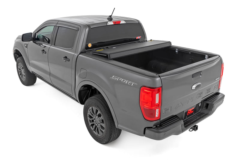 ラフカントリー フォード Ranger ハードトライフォールド フリップアップ トノーカバー (2WD/4WD 2019-2023)