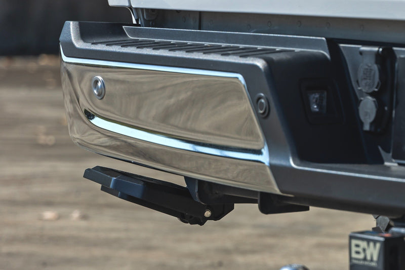 ラフカントリー リトラクタブルベッドステップ (手動式) フォード F-150/F-150 Lightning 2021-2026