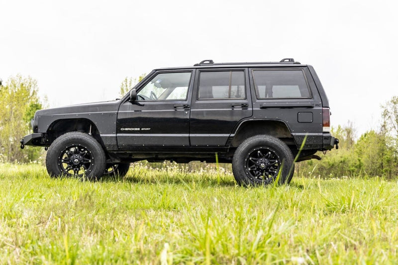 ラフカントリー XJ ロアドアアーマー 4ドア | ジープ チェロキー 2WD/4WD (1984-2001)