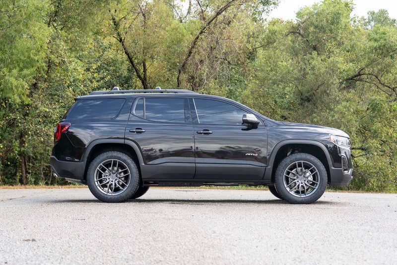ラフカントリー GMC Acadia 2WD/4WD 1.5インチ サスペンションリフトキット (2017-2023)