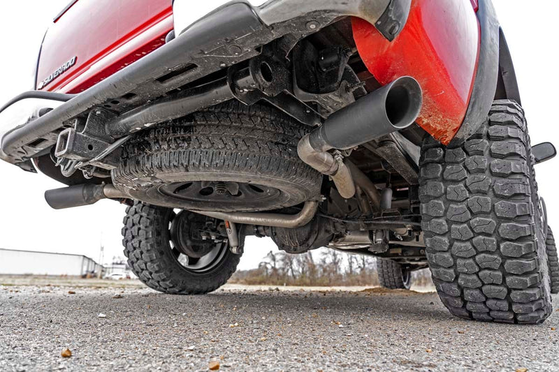 ラフカントリー デュアルキャットバックエキゾーストシステム 拡張キャブ 4.8L/5.3L シボレー/GMC 1500 1999-2006