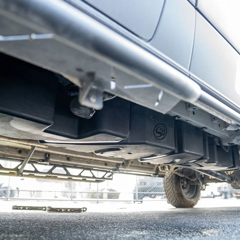 S&B 47ガロン 大容量燃料タンク メルセデス・ベンツ Sprinter 144"/170" ホイールベース 2007-2018