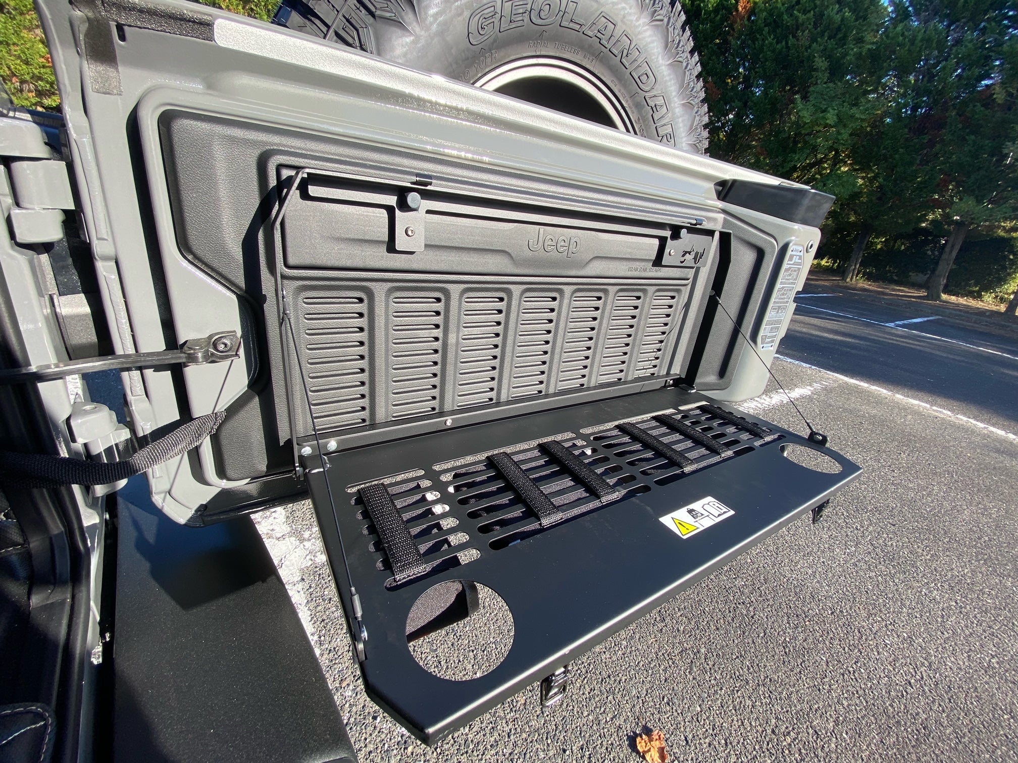 テールゲートテーブル Tailgate Table — ARK Products